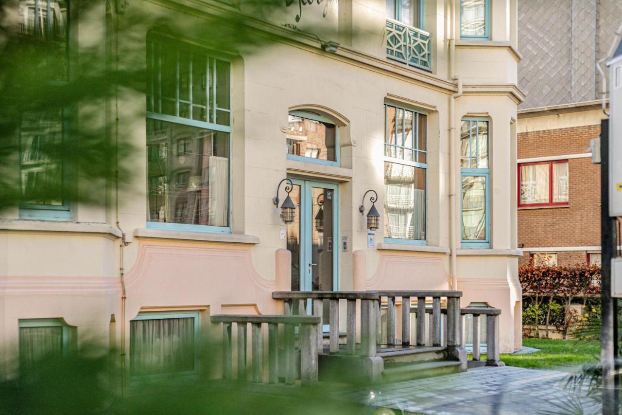 Hotel Georges Wenduine Bagian luar foto