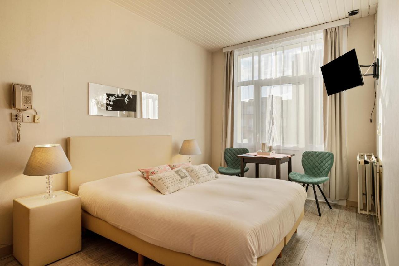 Hotel Georges Wenduine Bagian luar foto