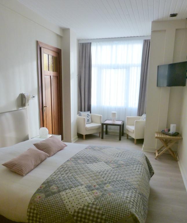 Hotel Georges Wenduine Bagian luar foto